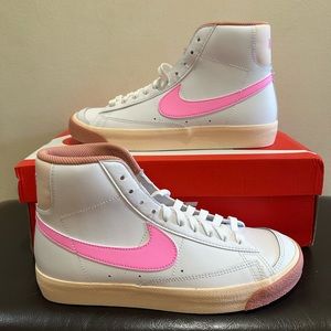 NIB Nike Blazer Mid '77  SNEAKERS White/Guava Ice/Jade Ice/P GS 5.5Y == Women 7